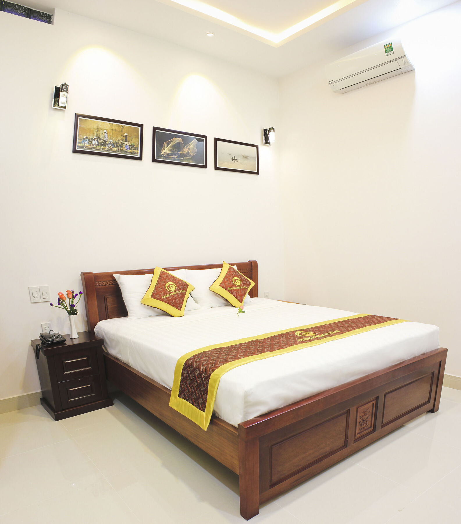 Phoenix Homestay Хойан Экстерьер фото